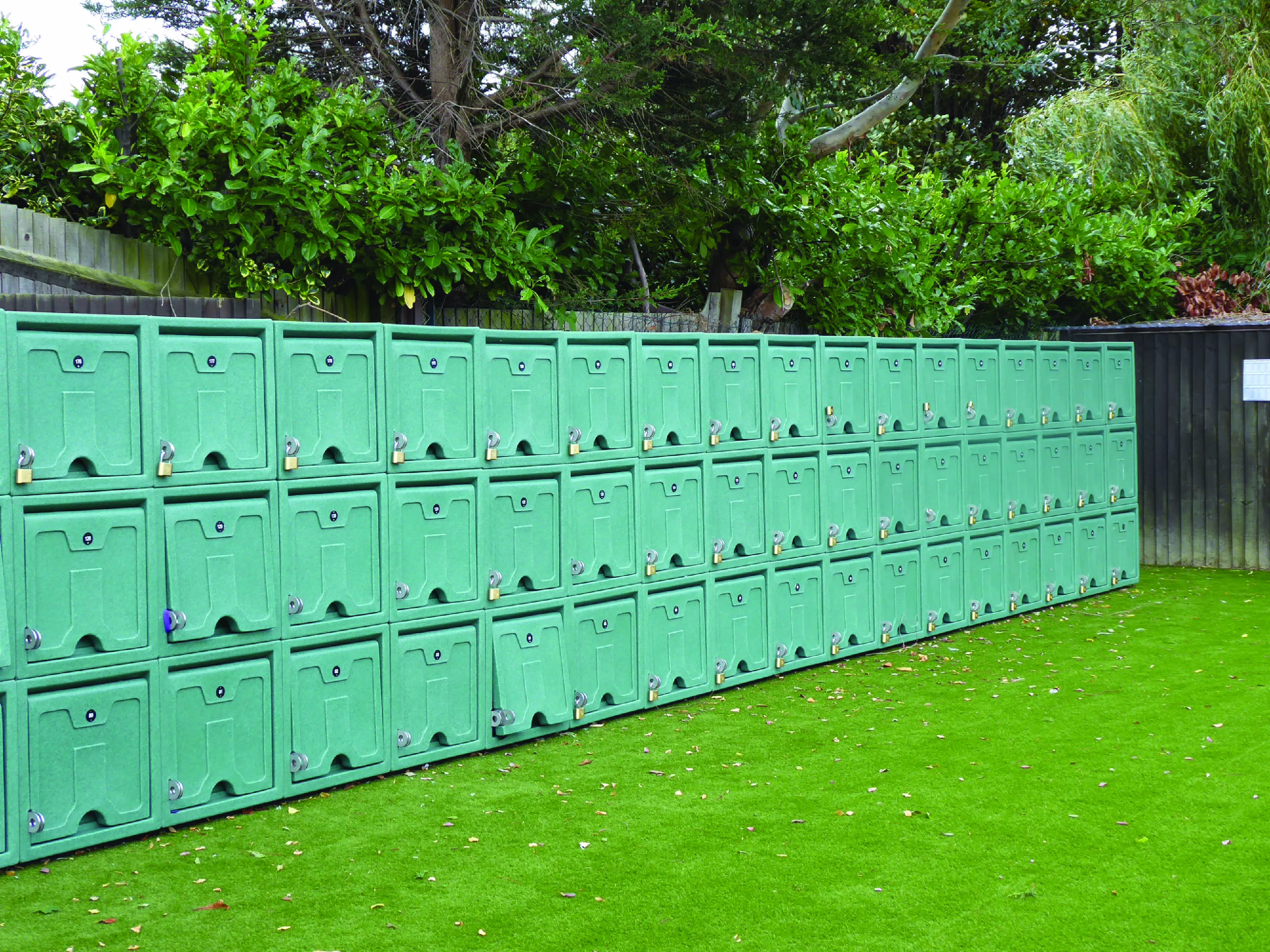 Lockers Emerald Block 03.webp